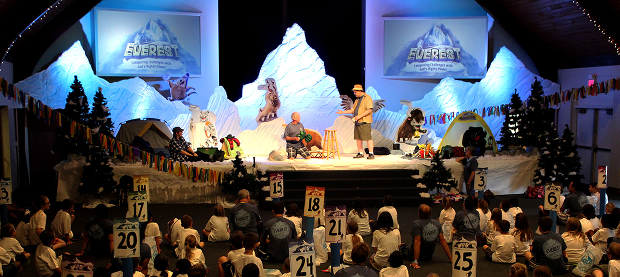 Chiseled-Mountains-Stage-Design