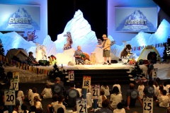 Chiseled-Mountains-Stage-Design